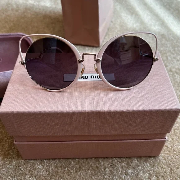 Miu Miu Circle Cat Eye Sunglasses Miu Miu Cat-eye frame rounded sunglasses - Gold|SMU51T1AB0A7 main image 4
